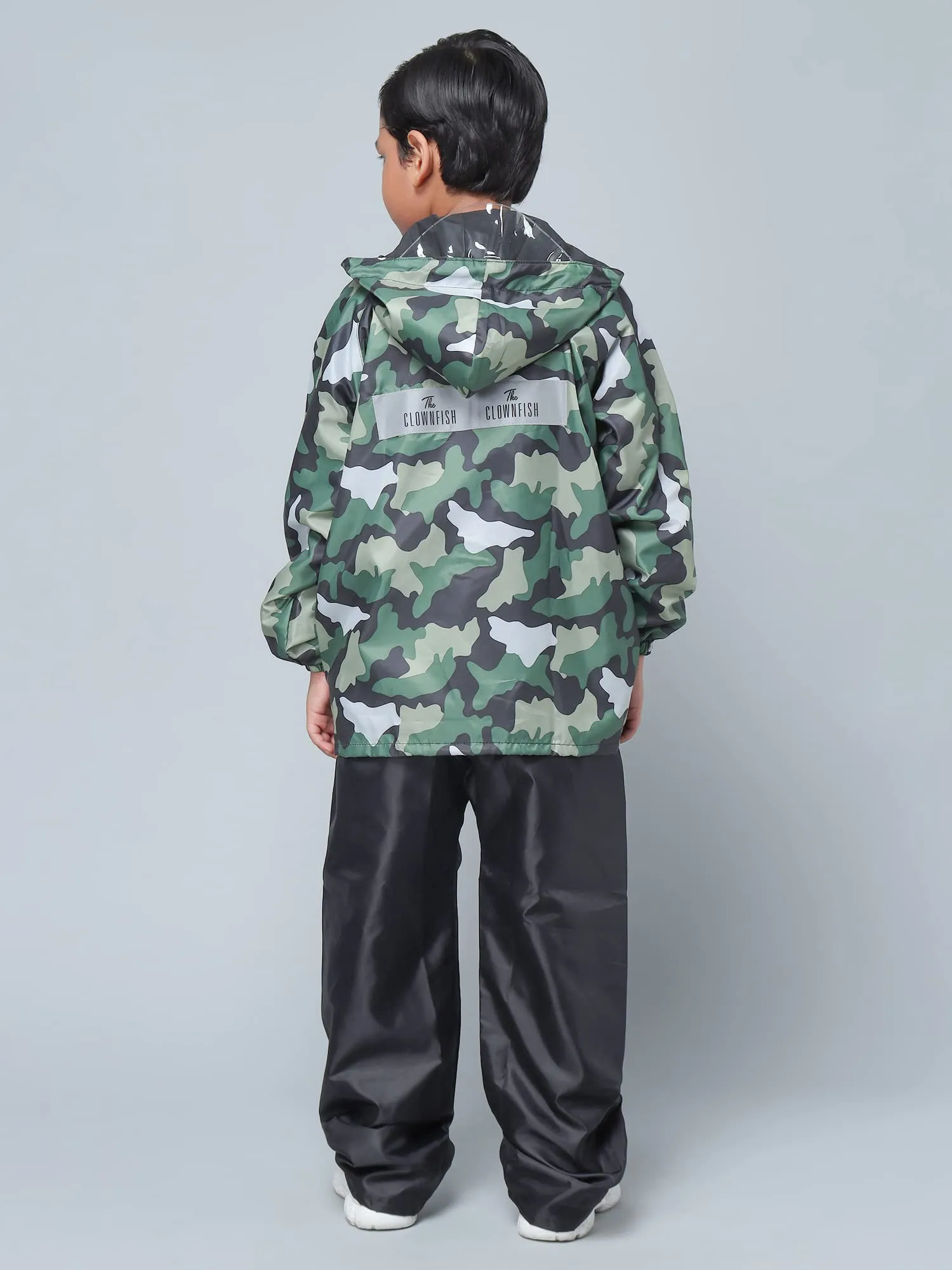 STRAUSS THE CLOWNFISH Comrad Series Kid's Waterproof Nylon Double Coating Reversible Raincoat with Hood and Reflector Logo at Back. Set of Top&Bottom. Printed Pouch Age-8-10 years (Green Camo)